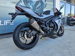 2022 Suzuki GSX-R1000A White