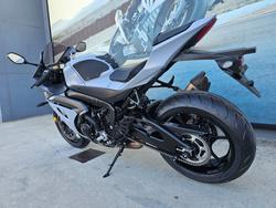 2022 Suzuki GSX-R1000A White