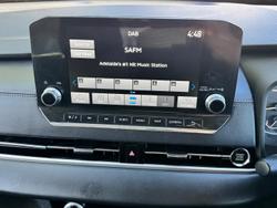 2022 Mitsubishi Outlander LS