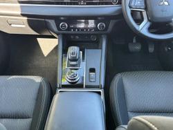 2022 Mitsubishi Outlander LS