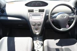 2009 Toyota Yaris YRS