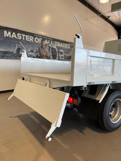 2026 Fuso Canter 615 Tipper White