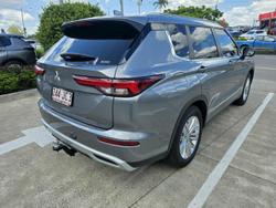 2023 Mitsubishi Outlander LS