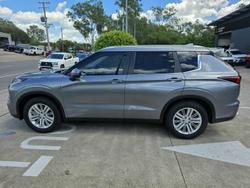 2023 Mitsubishi Outlander LS