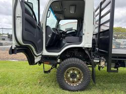 2025 Isuzu N Series NPS 75/45-155 White