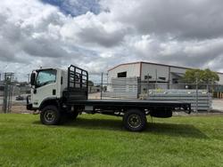 2025 Isuzu N Series NPS 75/45-155 White