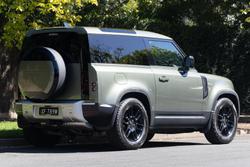 2025 Land Rover Defender 90 D250 S