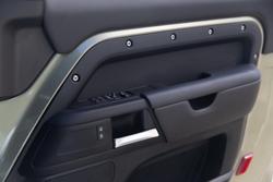 2025 Land Rover Defender 90 D250 S