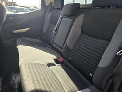 2021 Nissan Navara SL