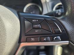 2021 Nissan Navara SL