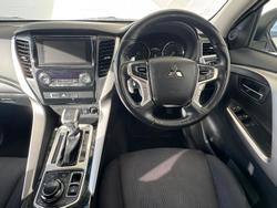 2017 Mitsubishi Pajero Sport GLX