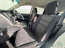 2017 Mitsubishi Pajero Sport GLX