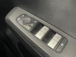 2022 Mitsubishi Outlander Exceed