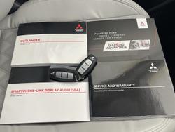 2022 Mitsubishi Outlander Exceed