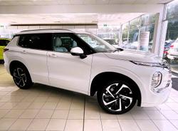 2022 Mitsubishi Outlander Exceed