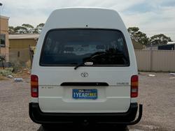 2000 Toyota Hiace Commuter RZH125R French Vanilla