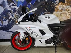 2023 Yamaha YZF-R7LA WHITE