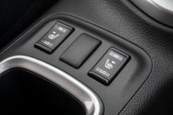 2025 Nissan Navara ST-X