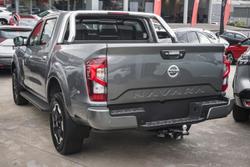 2025 Nissan Navara ST-X