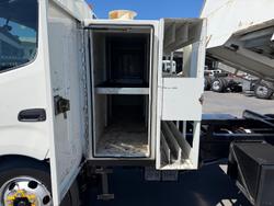 2014 Hino 300 Series 917 Medium