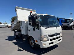 2014 Hino 300 Series 917 Medium