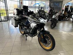 2022 CFMOTO 800MT Touring MT Blue
