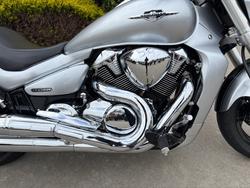 2013 Suzuki VZR 1800 BOULEVARD (M109R) Black