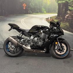 Yamaha YZF-R1