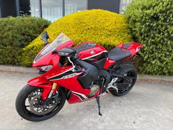 2017 Honda CBR1000RRA (FIREBLADE) ABS Red