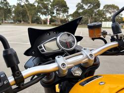 Triumph 2016 TRIUMPH 1050CC SPEED TRIPLE Yellow