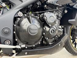 Triumph 2016 TRIUMPH 1050CC SPEED TRIPLE Yellow