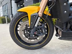 Triumph 2016 TRIUMPH 1050CC SPEED TRIPLE Yellow