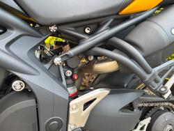 Triumph 2016 TRIUMPH 1050CC SPEED TRIPLE Yellow