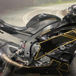 Yamaha 2006 Yamaha 600cc YZF-R6 Black