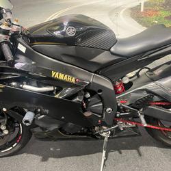 Yamaha 2006 Yamaha 600cc YZF-R6 Black