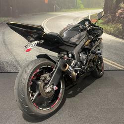 Yamaha 2006 Yamaha 600cc YZF-R6 Black