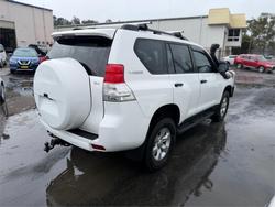 2011 TOYOTA LANDCRUISER PRADO GX (4x4)