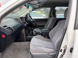 2011 TOYOTA LANDCRUISER PRADO GX (4x4)