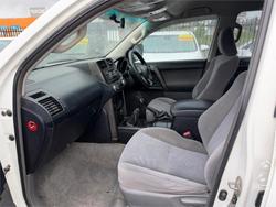 2011 TOYOTA LANDCRUISER PRADO GX (4x4)