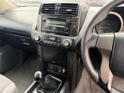 2011 TOYOTA LANDCRUISER PRADO GX (4x4)