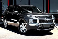 2025 Mitsubishi Outlander ES