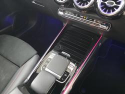 2021 Mercedes-Benz GLB-Class GLB200