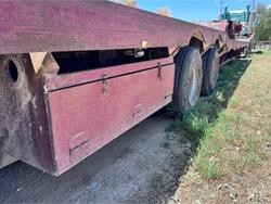 2005 Drake 4 X 8 Swingwing Low Loader