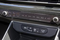 2025 Kia Carnival GT-Line HEV