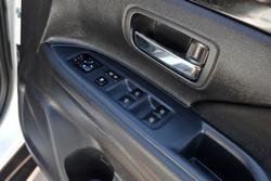 2020 Mitsubishi Outlander ES