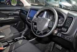 2020 Mitsubishi Outlander ES