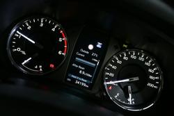 2025 Toyota Hilux SR