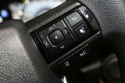 2025 Toyota Hilux SR