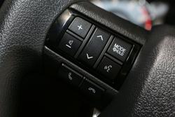 2025 Toyota Hilux SR