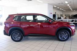 2024 Nissan X-TRAIL ST